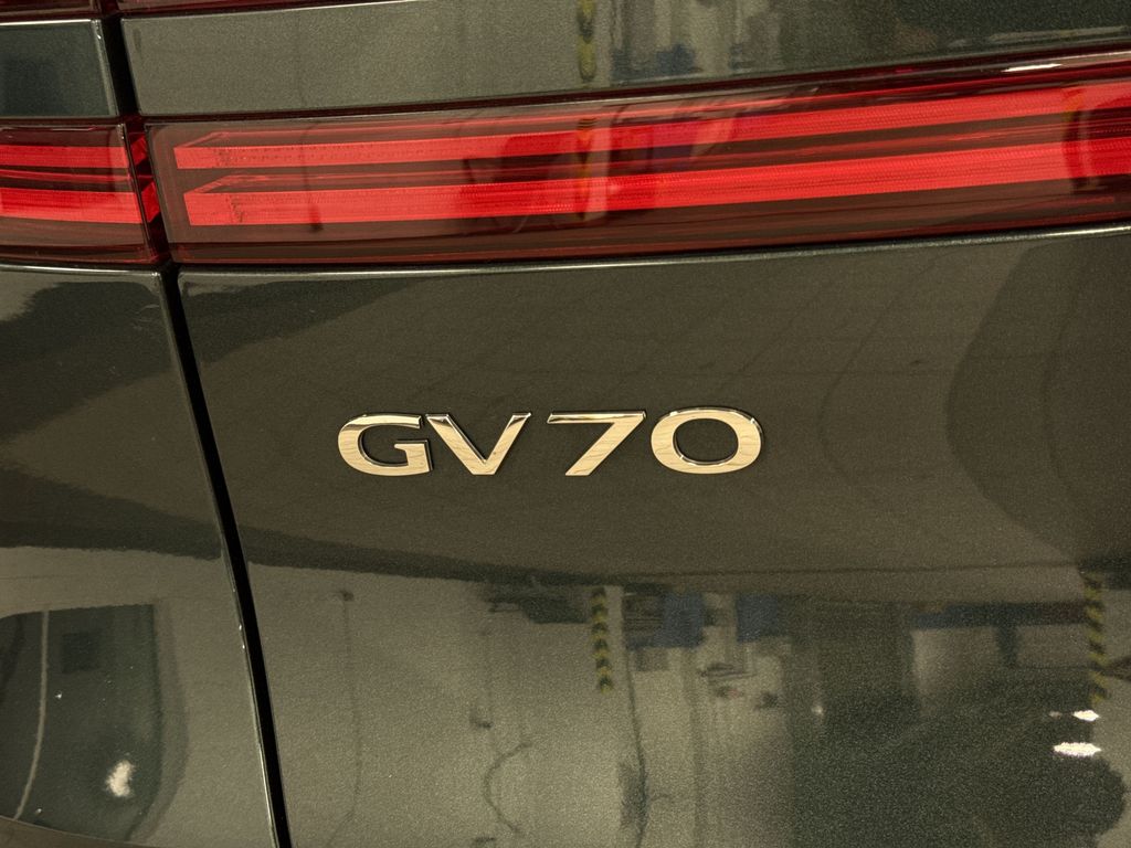 Thumbnail: 2024 Genesis GV70 - 5
