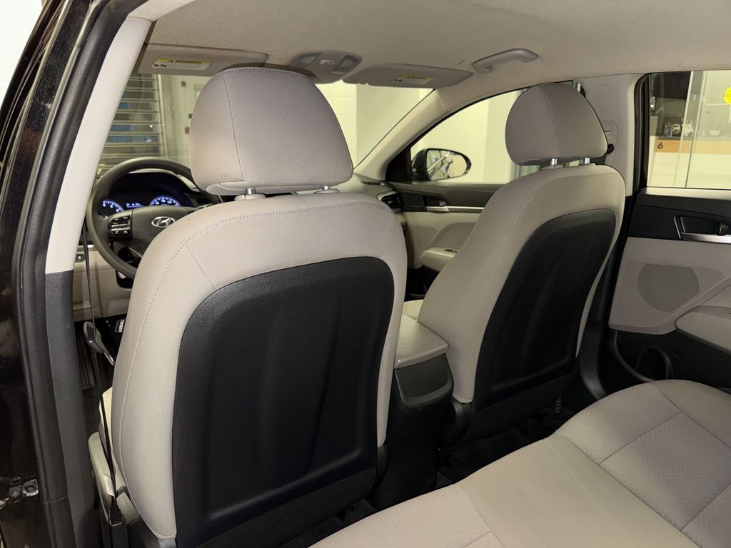 Thumbnail: 2020 Hyundai Elantra - 27