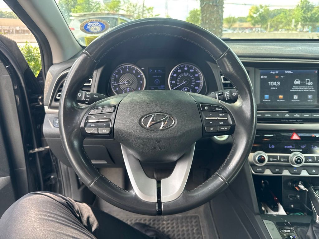 Thumbnail: 2020 Hyundai Elantra - 2