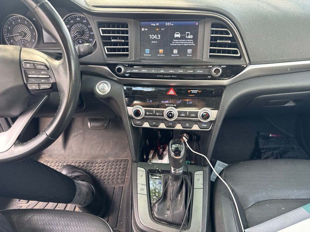 Thumbnail: 2020 Hyundai Elantra - 9