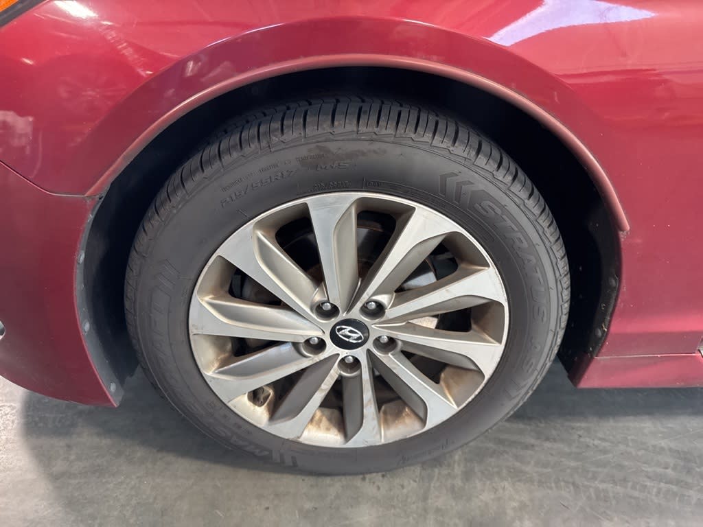 Thumbnail: 2016 Hyundai Sonata - 6