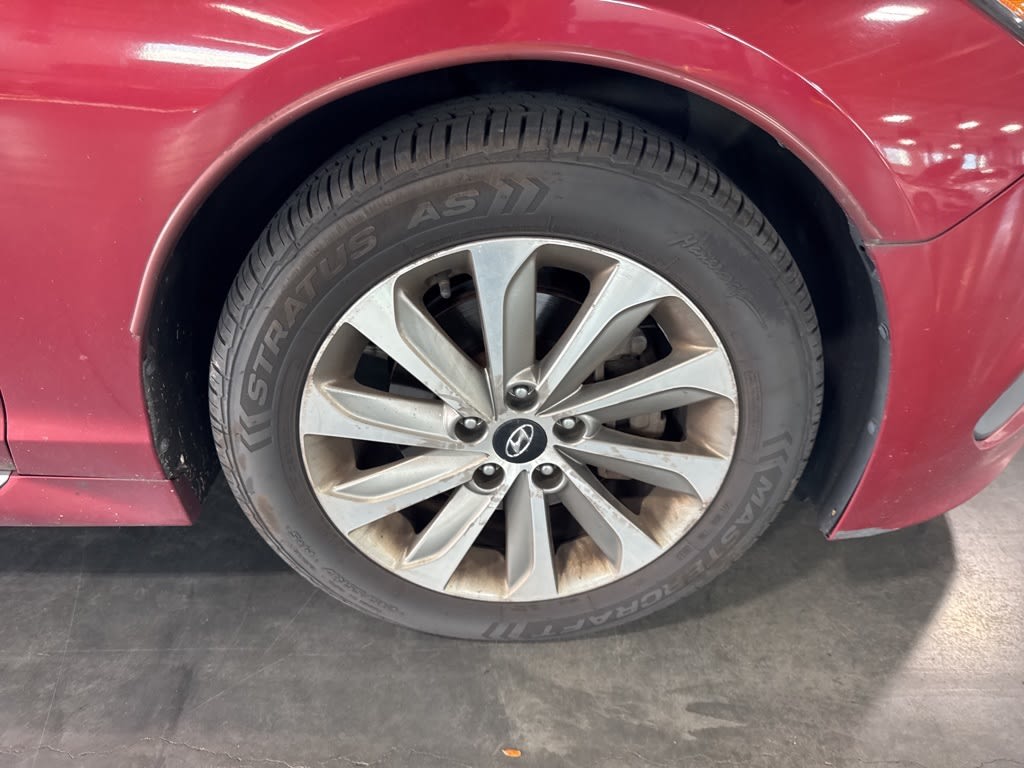 Thumbnail: 2016 Hyundai Sonata - 25