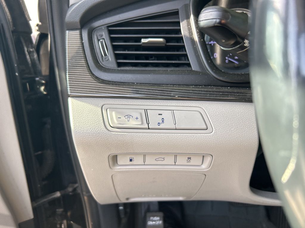 Thumbnail: 2018 Hyundai Sonata - 9