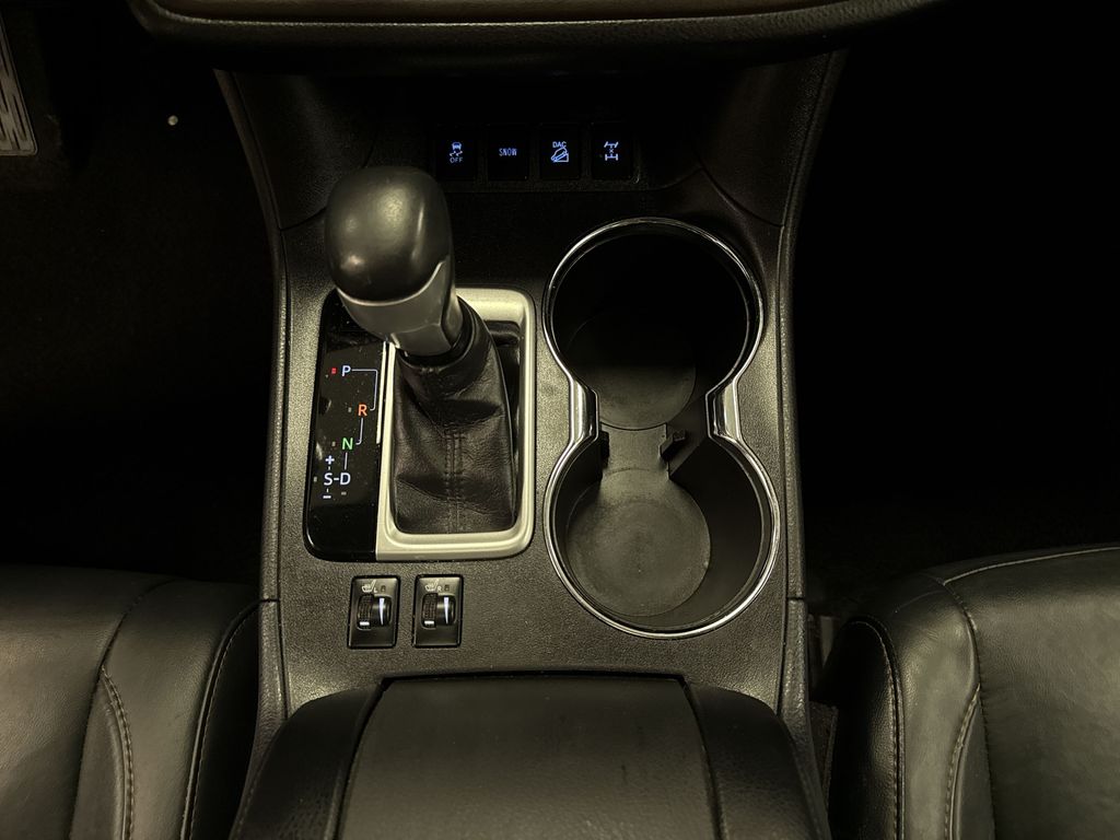 Thumbnail: 2016 Toyota Highlander - 13