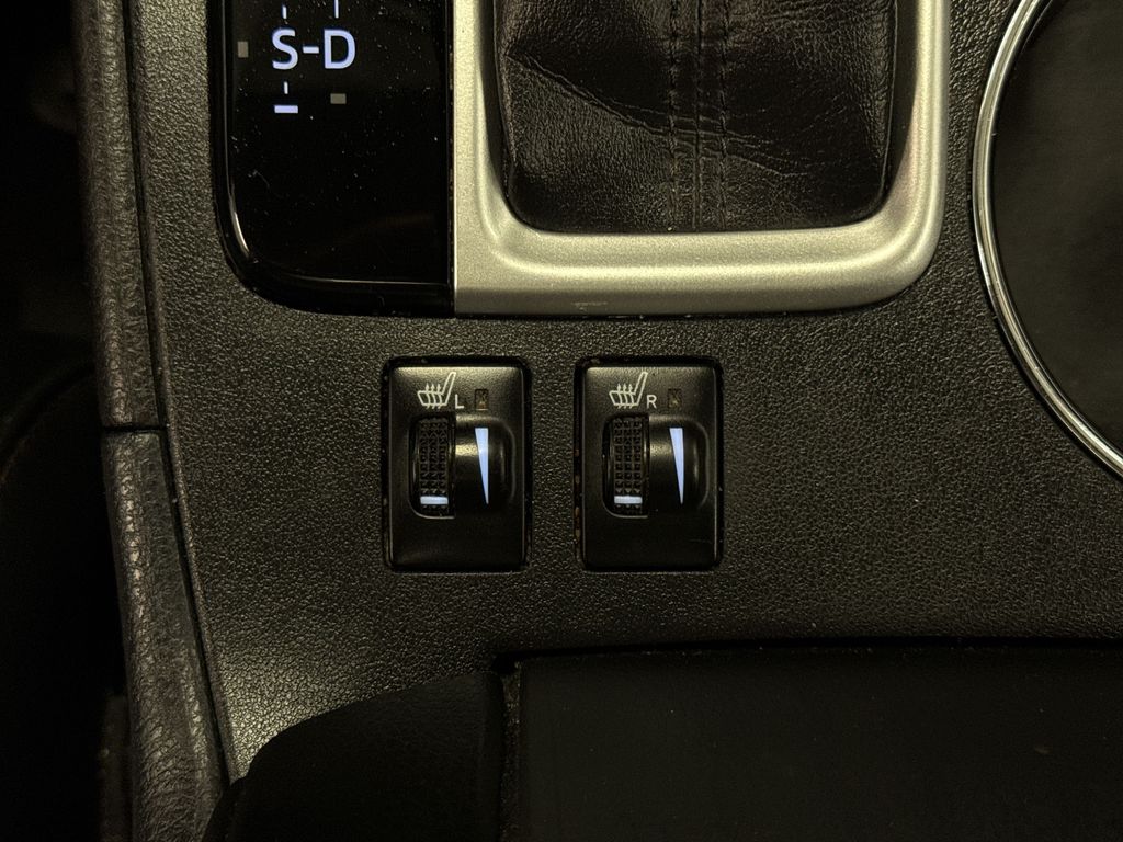 Thumbnail: 2016 Toyota Highlander - 34