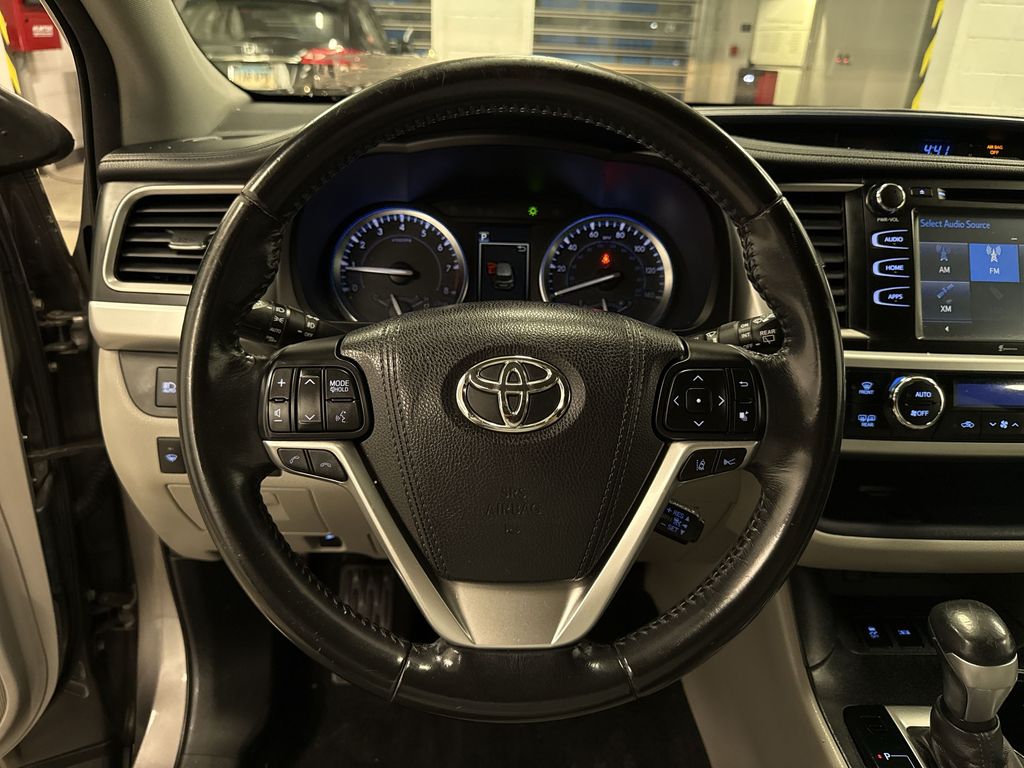 Thumbnail: 2017 Toyota Highlander - 2