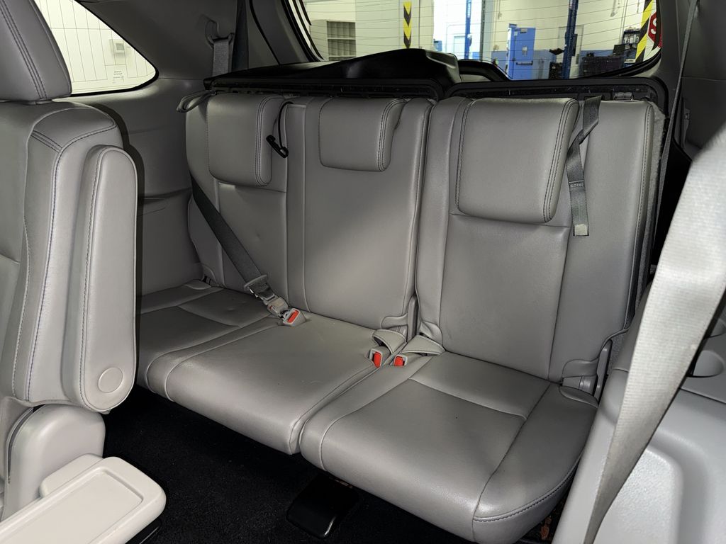 Thumbnail: 2017 Toyota Highlander - 23