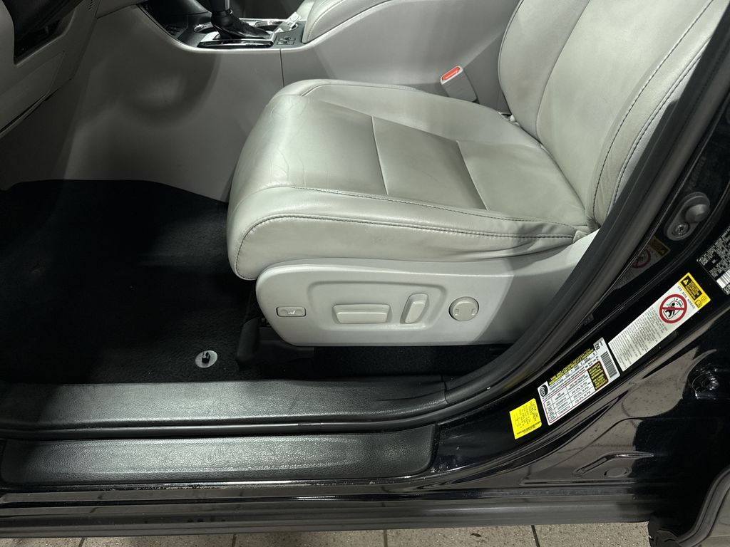 Thumbnail: 2019 Toyota Highlander - 28
