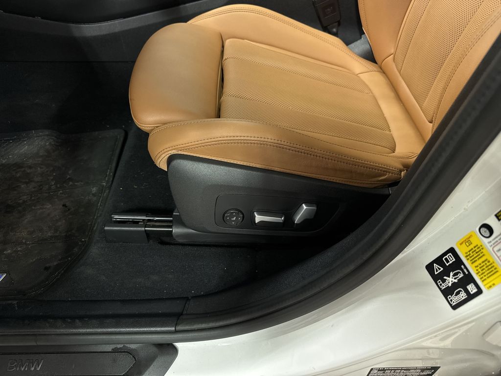 Thumbnail: 2022 BMW X3 - 28