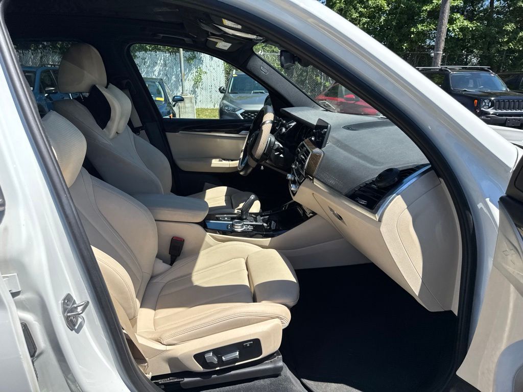 Thumbnail: 2021 BMW X3 - 9