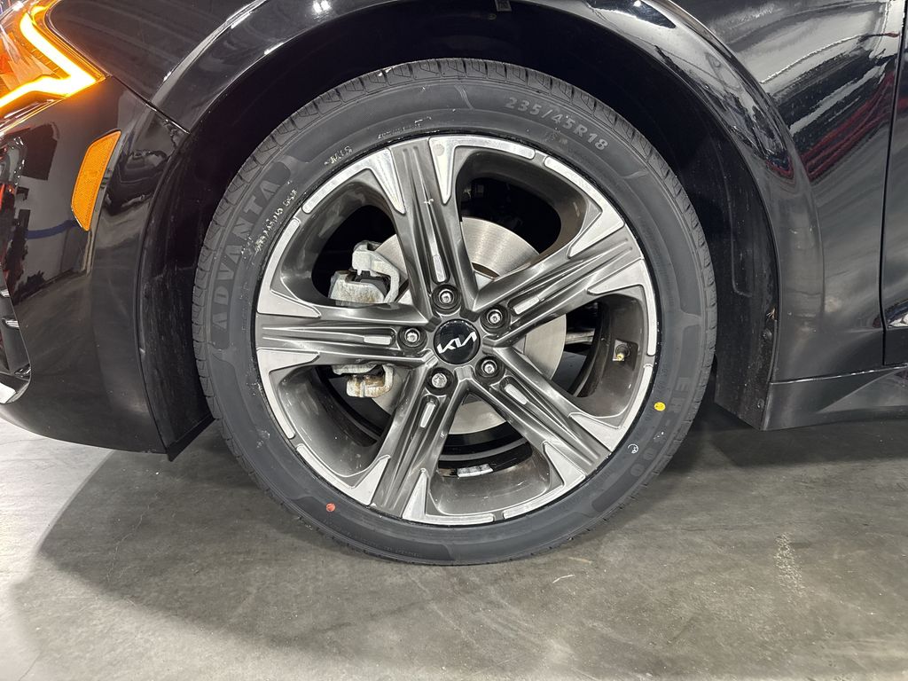 Thumbnail: 2022 Kia K5 - 6