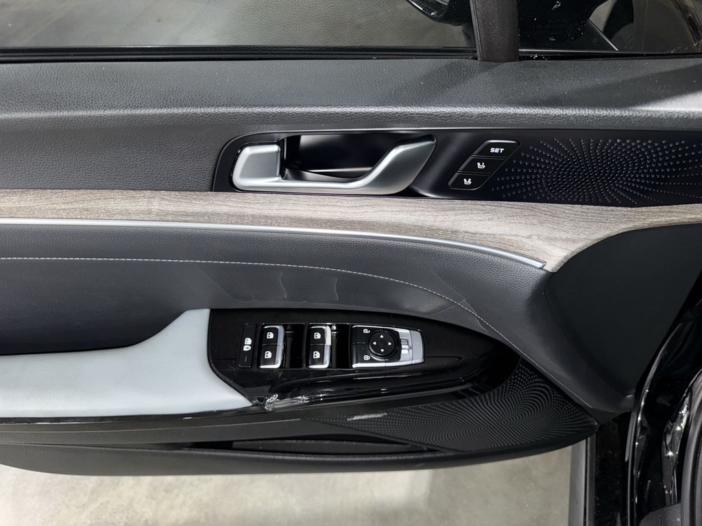 Thumbnail: 2022 Kia K5 - 24