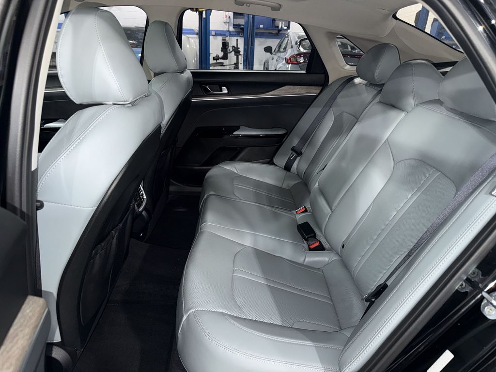 Thumbnail: 2022 Kia K5 - 10