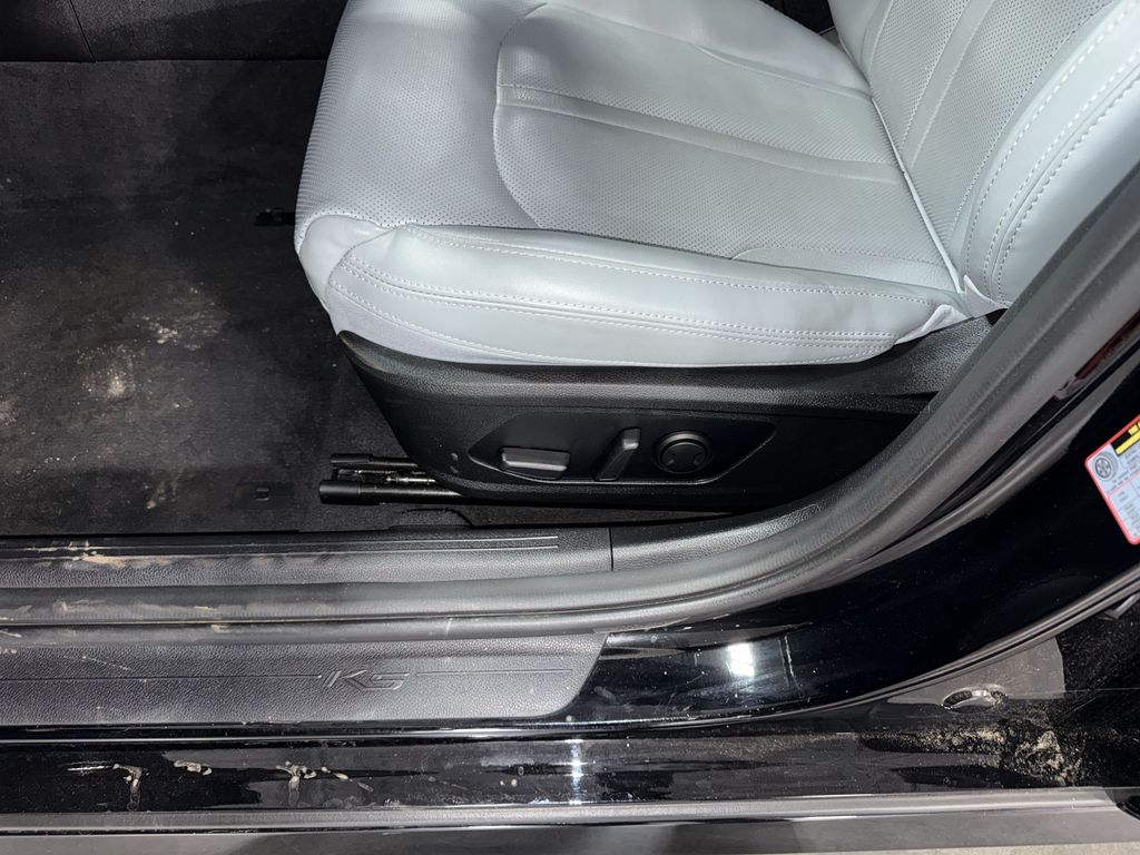 Thumbnail: 2022 Kia K5 - 25