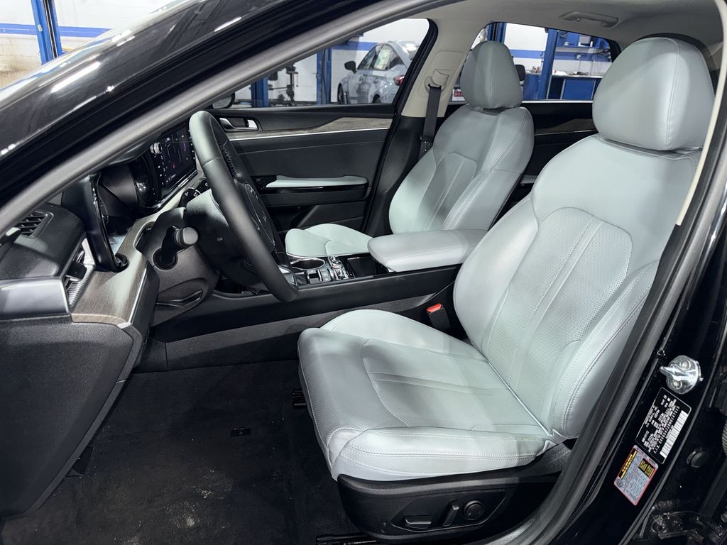 Thumbnail: 2022 Kia K5 - 8