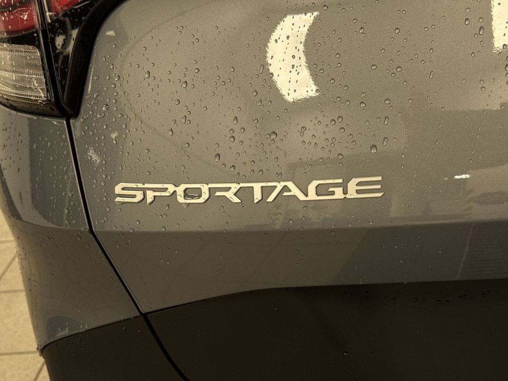 Thumbnail: 2025 Kia Sportage - 6