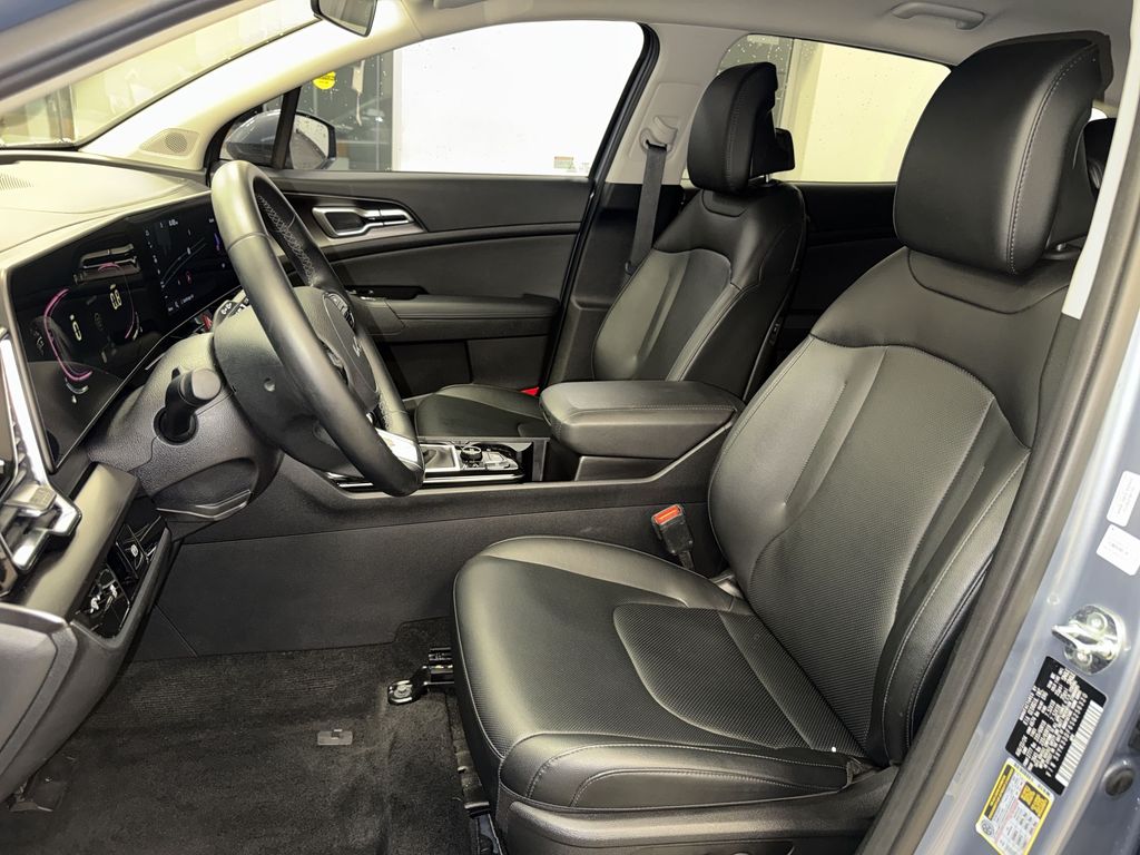 Thumbnail: 2025 Kia Sportage - 9