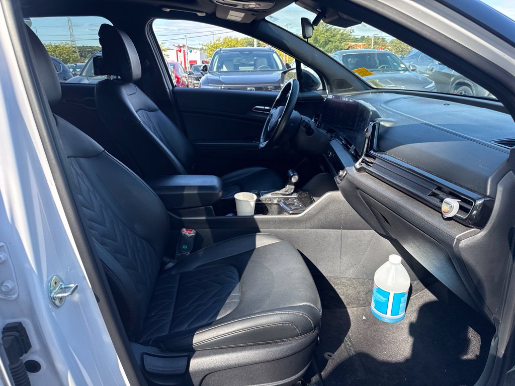 Thumbnail: 2023 Kia Sportage - 10