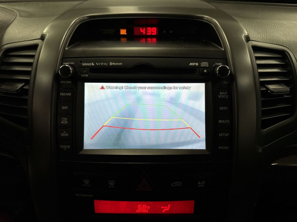 Thumbnail: 2012 Kia Sorento - 31