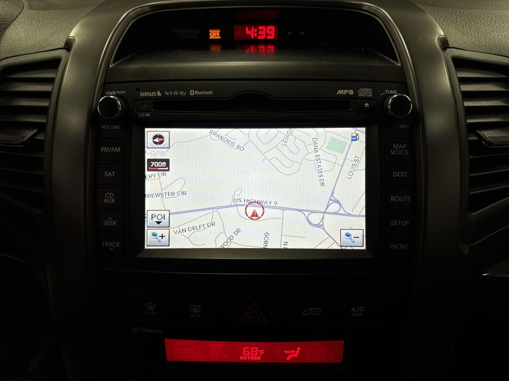 Thumbnail: 2012 Kia Sorento - 12