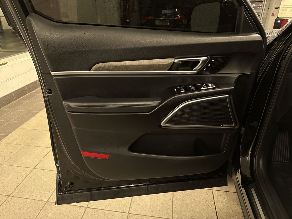 Thumbnail: 2020 Kia Telluride - 33