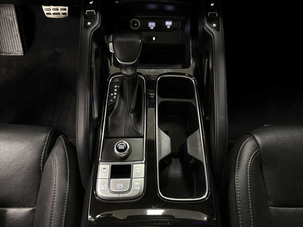 Thumbnail: 2020 Kia Telluride - 12