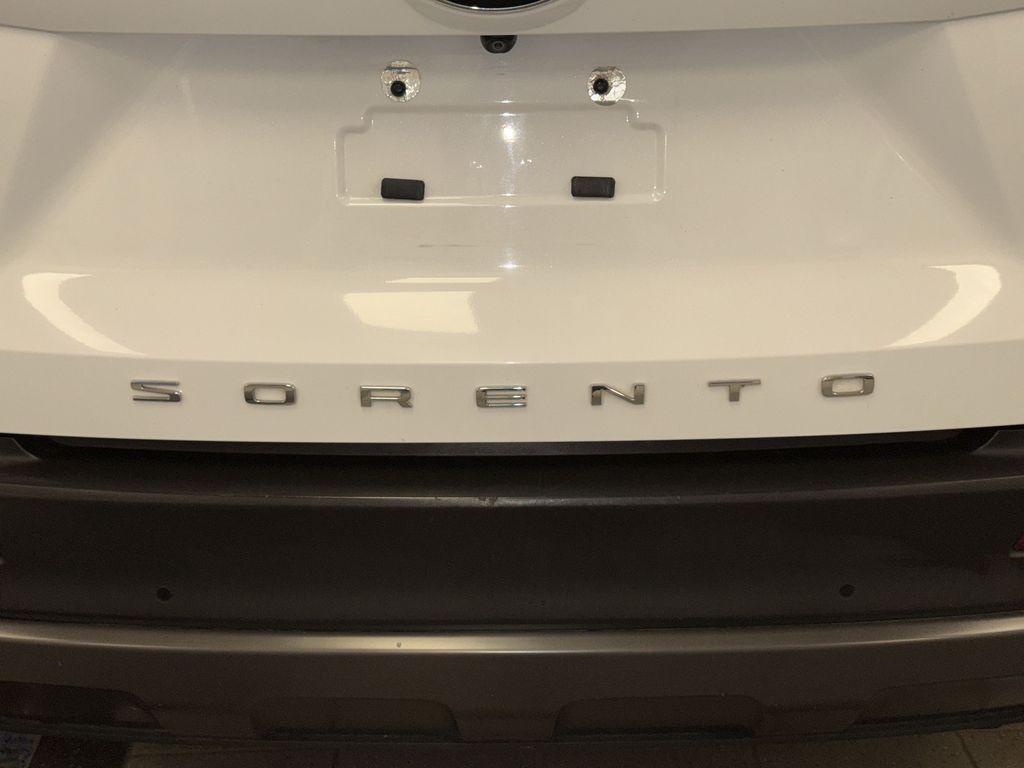 Thumbnail: 2021 Kia Sorento - 5