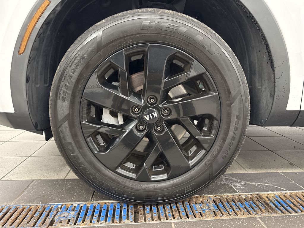 Thumbnail: 2021 Kia Sorento - 6