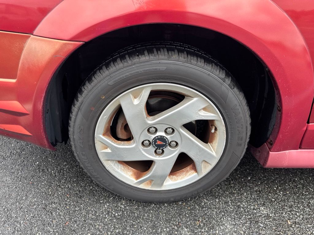 Thumbnail: 2008 Pontiac Vibe - 6