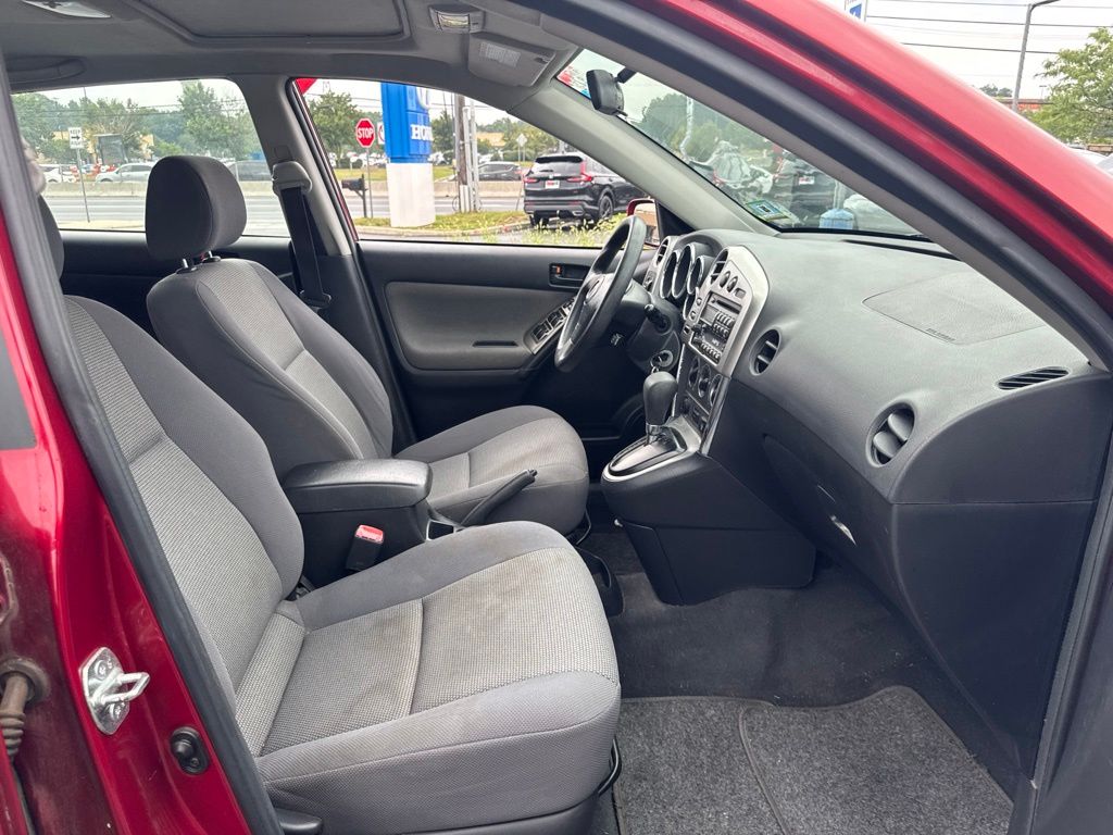 Thumbnail: 2008 Pontiac Vibe - 10