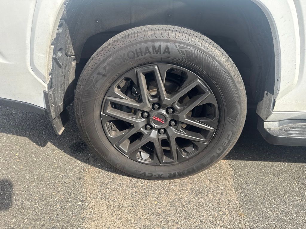 Thumbnail: 2024 Toyota Sequoia - 25