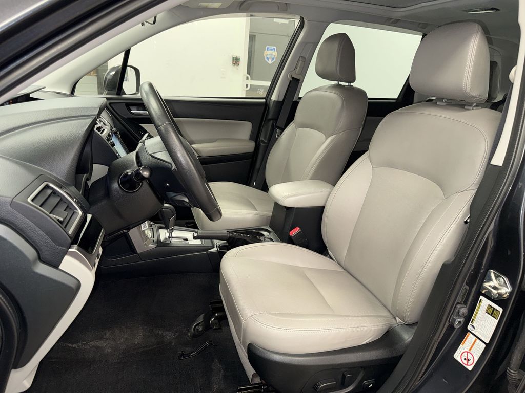 Thumbnail: 2018 Subaru Forester - 9