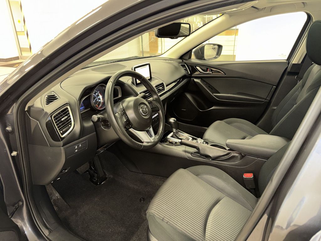 Thumbnail: 2016 Mazda Mazda3 - 29