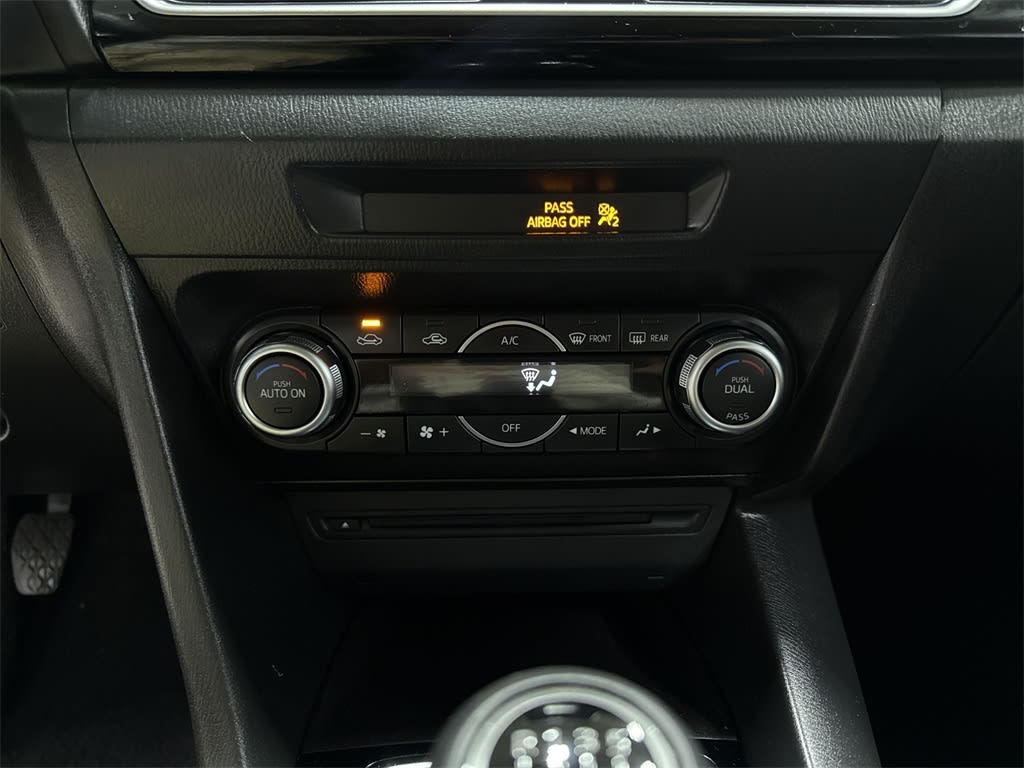 Thumbnail: 2016 Mazda Mazda3 - 24