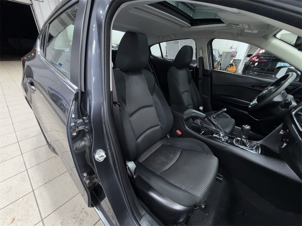 Thumbnail: 2016 Mazda Mazda3 - 11