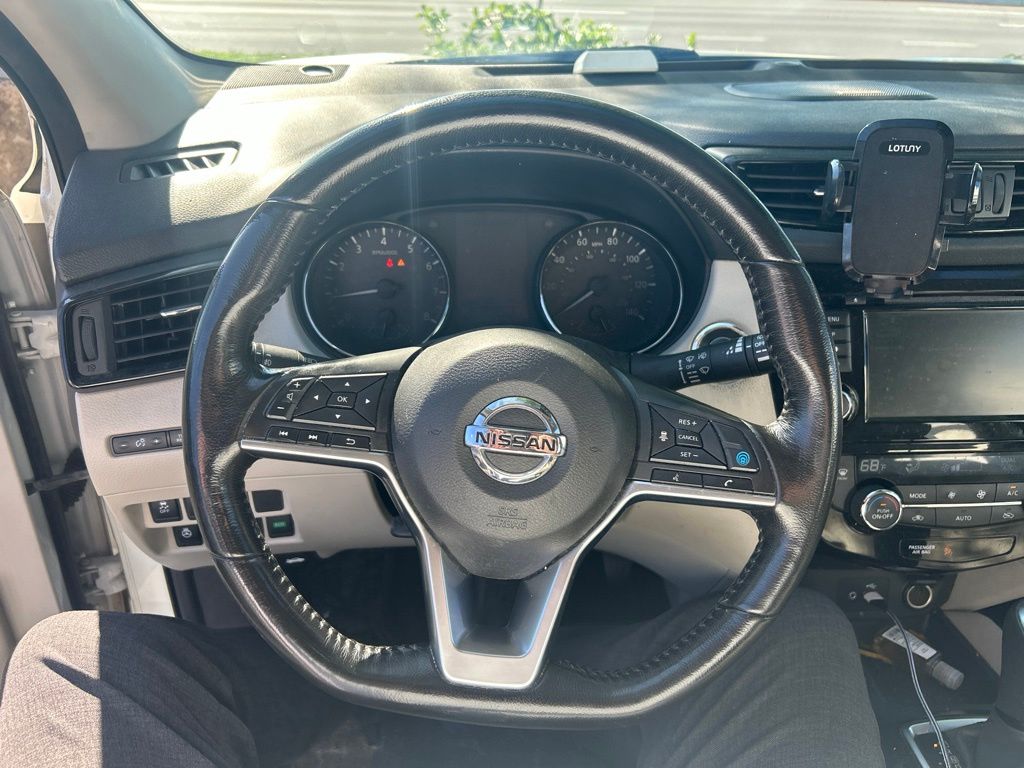 Thumbnail: 2019 Nissan Rogue Sport - 2