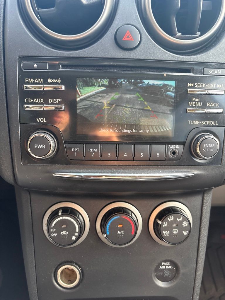 Thumbnail: 2015 Nissan Rogue - 16