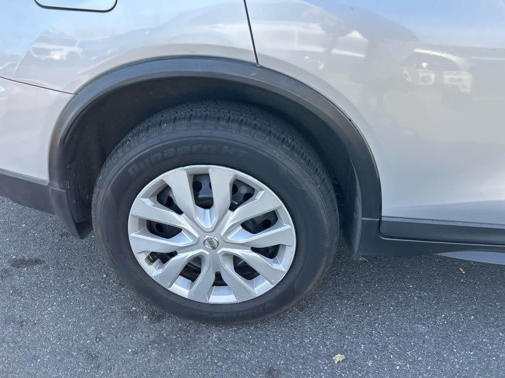 Thumbnail: 2017 Nissan Rogue - 25