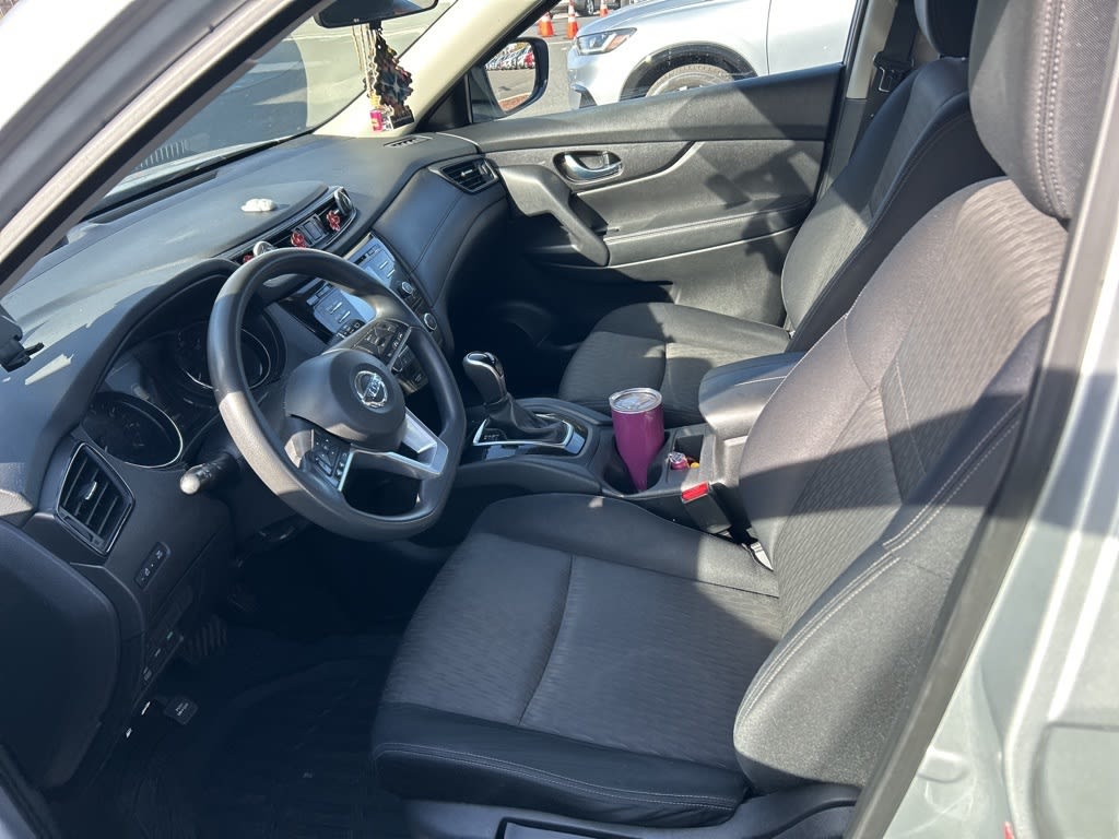 Thumbnail: 2017 Nissan Rogue - 7