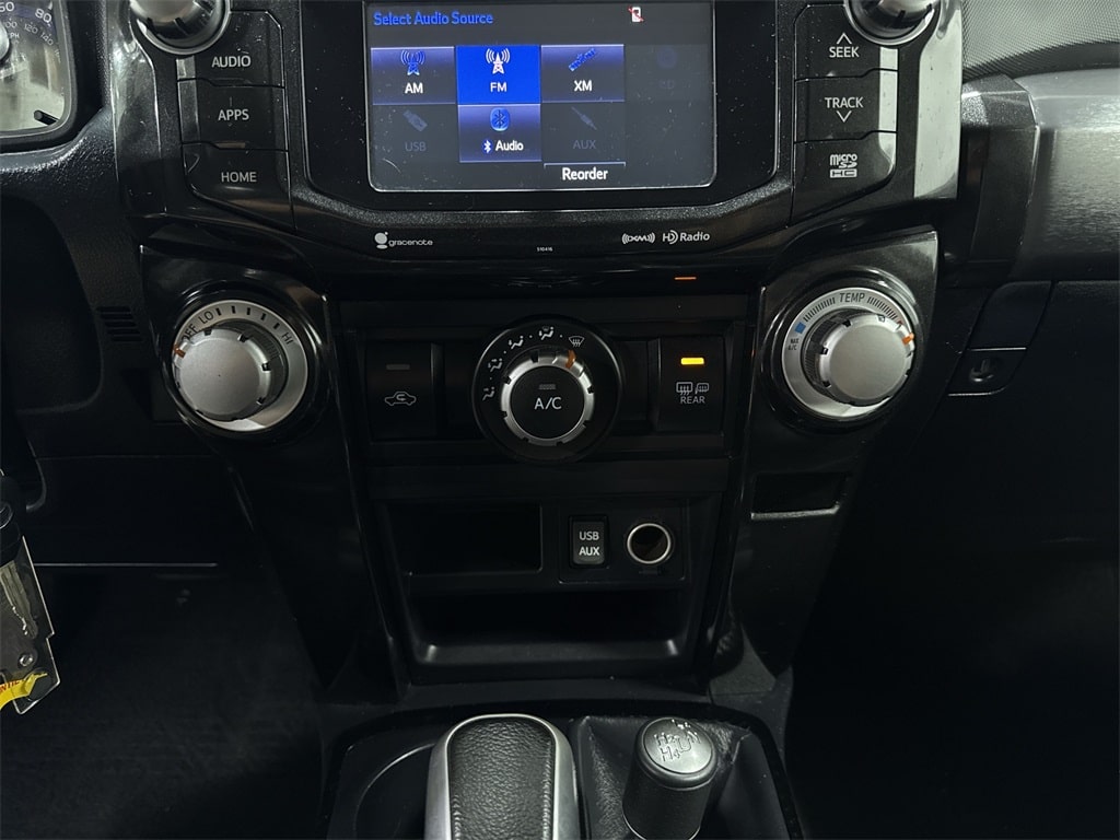 Thumbnail: 2019 Toyota 4Runner - 25