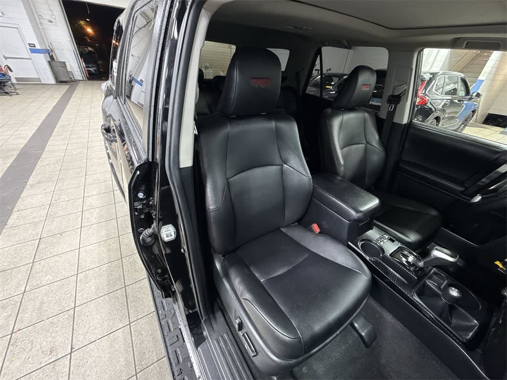 Thumbnail: 2019 Toyota 4Runner - 11