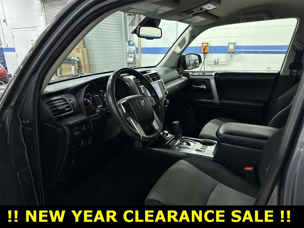 Thumbnail: 2020 Toyota 4Runner - 8