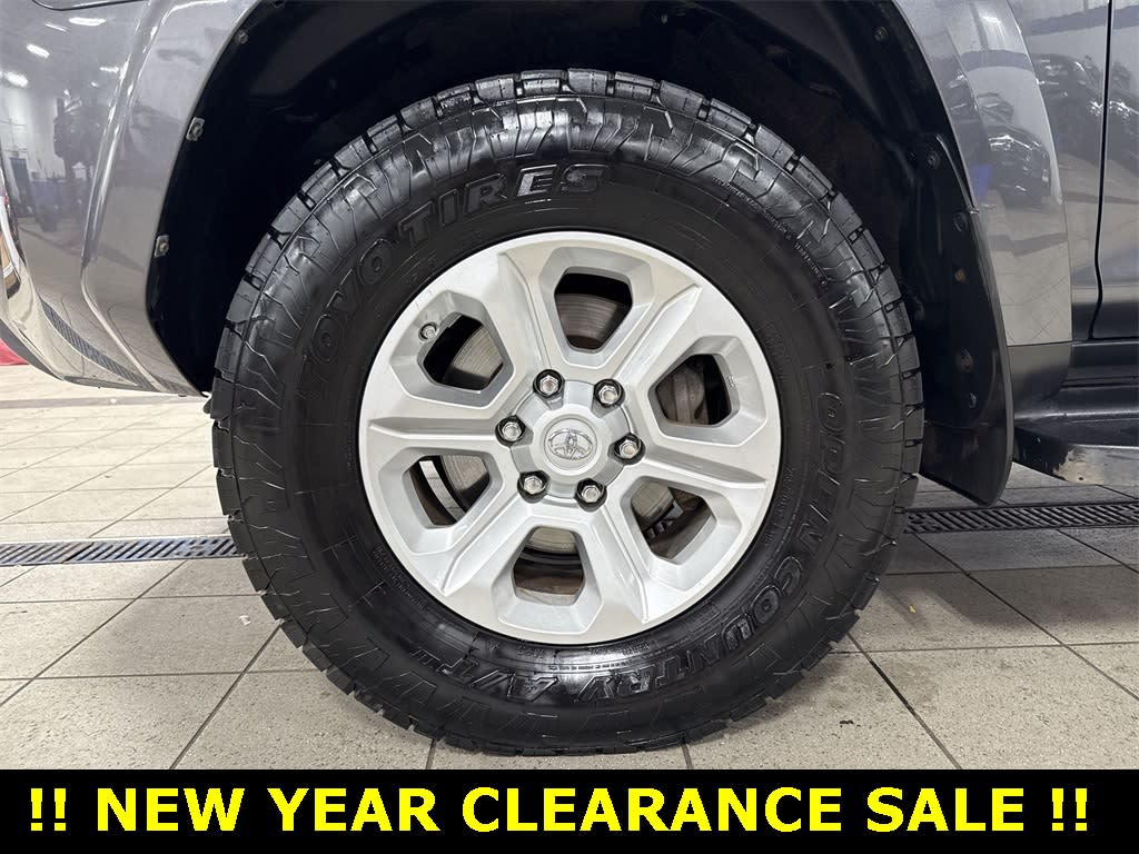 Thumbnail: 2020 Toyota 4Runner - 6