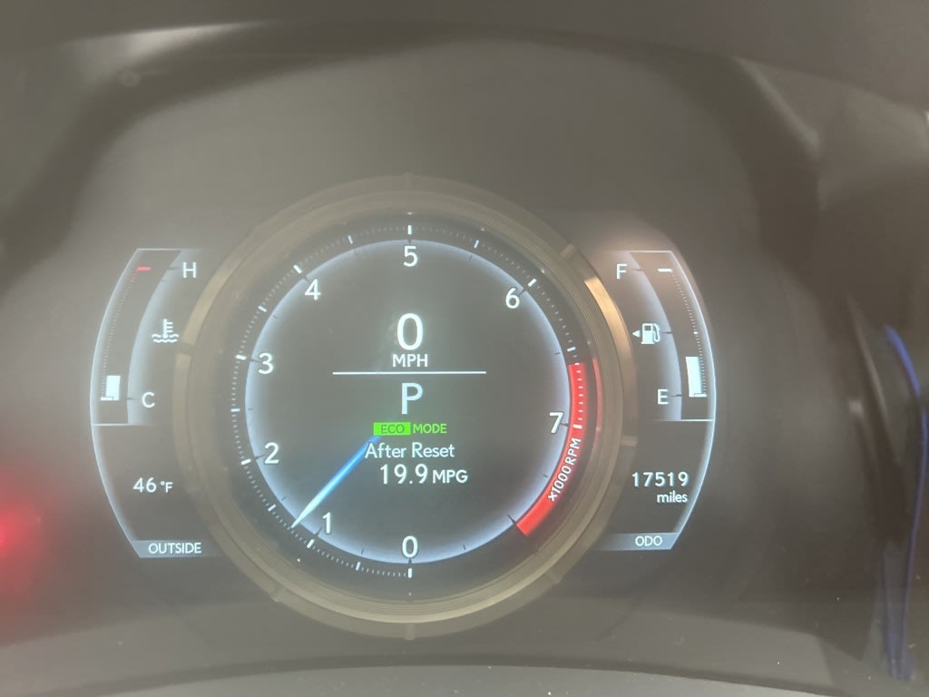 Thumbnail: 2016 Lexus IS - 11