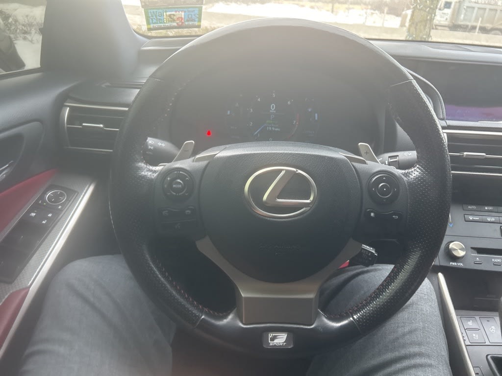 Thumbnail: 2016 Lexus IS - 2