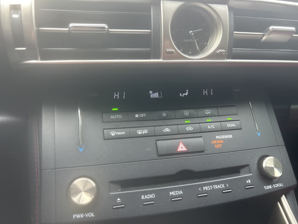 Thumbnail: 2016 Lexus IS - 16