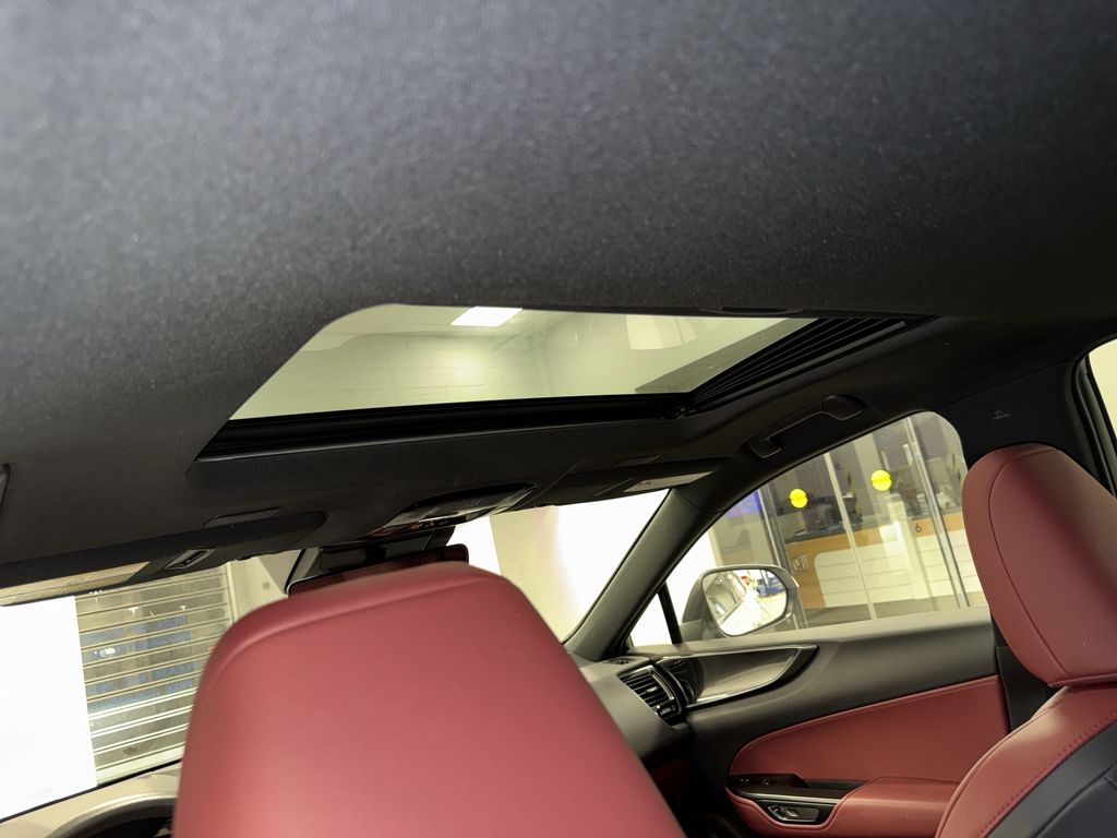 Thumbnail: 2025 Lexus ES - 27