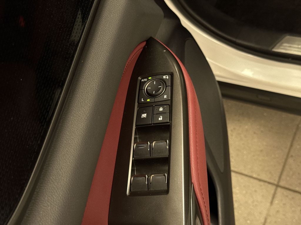 Thumbnail: 2025 Lexus ES - 25