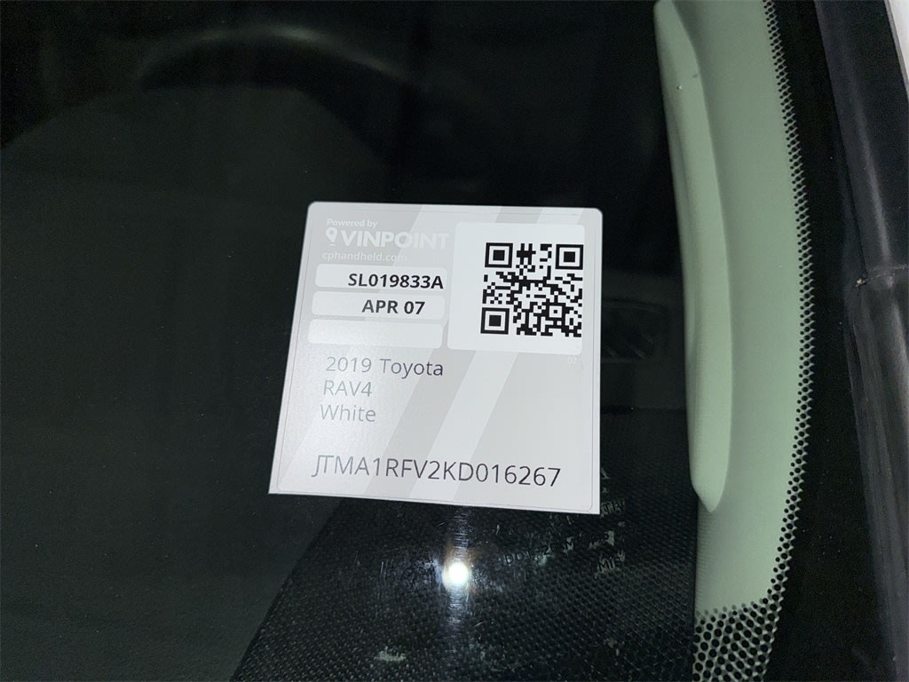 2019 Toyota RAV4 XLE Premium 23