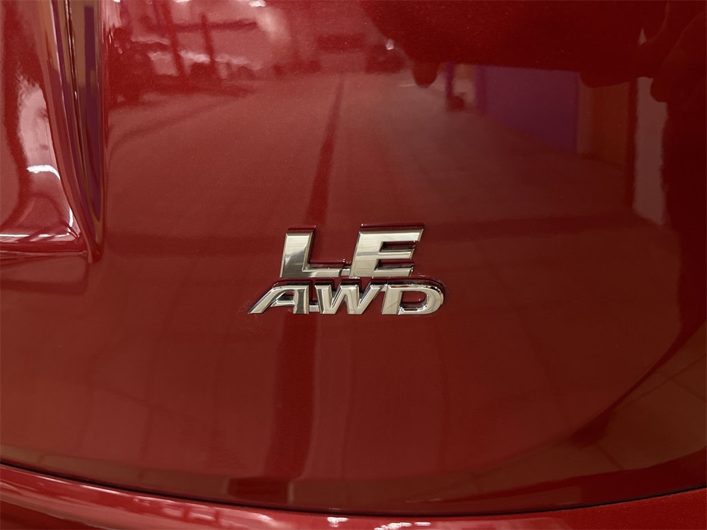 Thumbnail: 2017 Toyota RAV4 - 27